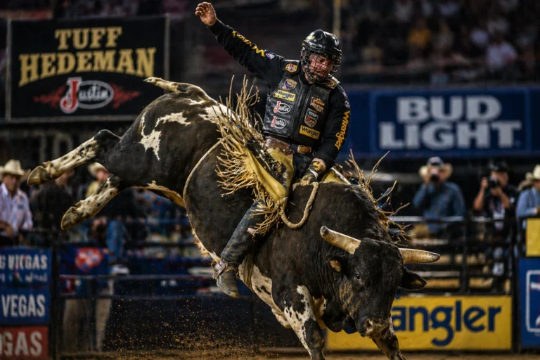 Legends of the Arena: Famous Texas Rodeo Cowboys Who Defined the Sport